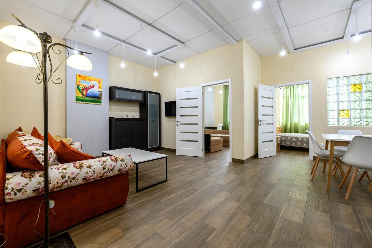 Gagarin Plaza 63 Apartman Odessza Kültér fotó